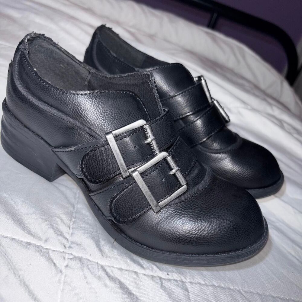 Buckle Women's Black Loafers